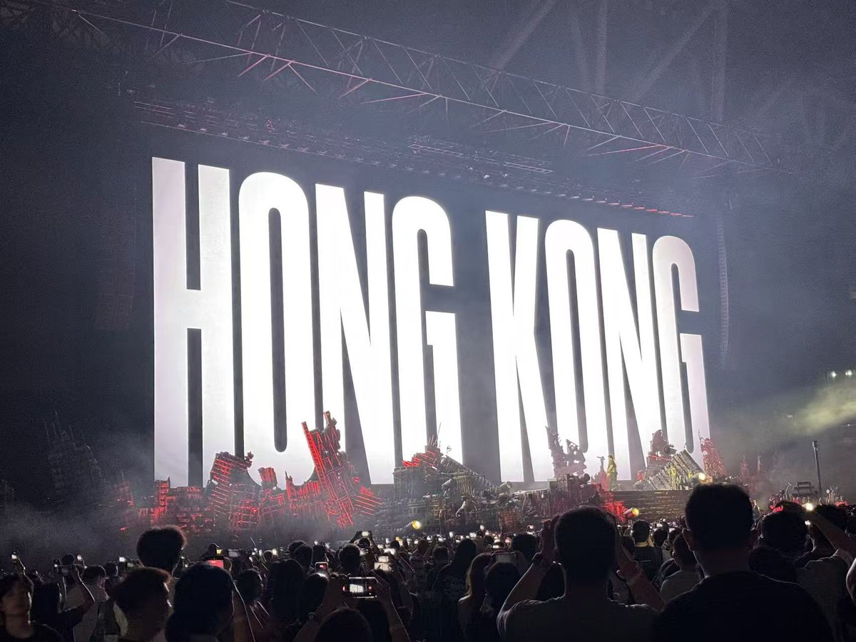 TheWeekndOnl's tweet photo. 🚨🚨🚨 The Weeknd is now performing his new song ‘Hong Kong’ https://t.co/Hs4KD9LGZb