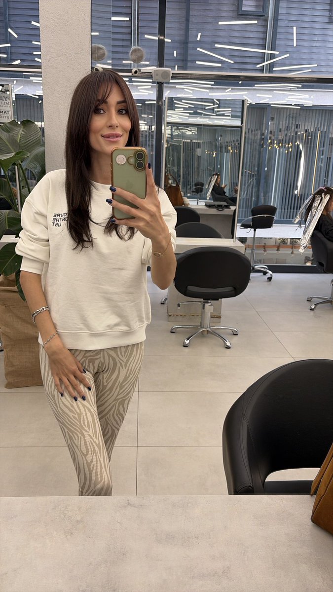 gecepasteli's tweet photo. New hair 🤎 https://t.co/viTkZyIerC