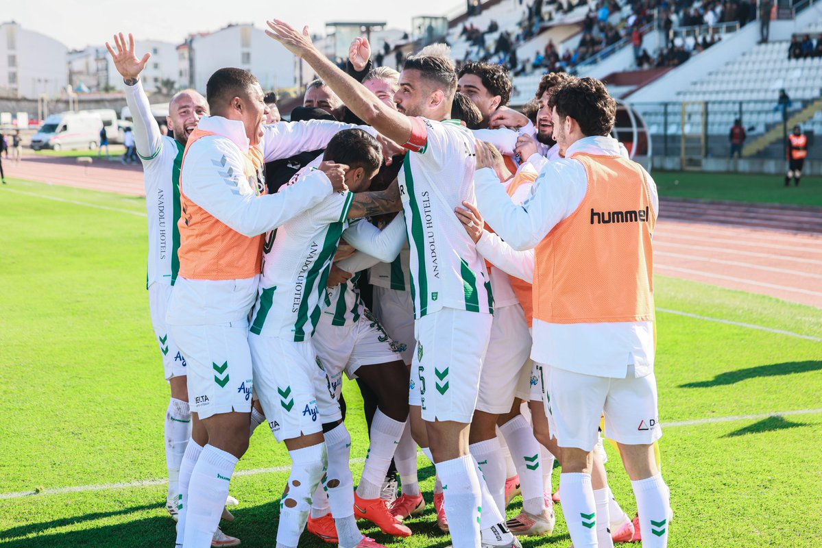 igdirFK's tweet photo. 💚🤍 Mücadele, azim, takım ruhu! https://t.co/nybpeG9Eab