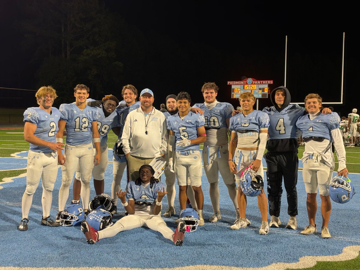 PiedmontFB_25's tweet photo. Thank you seniors!! One last regular season remaining this week @ Charlotte Catholic! #BeTheChange https://t.co/kl5tDmugKf