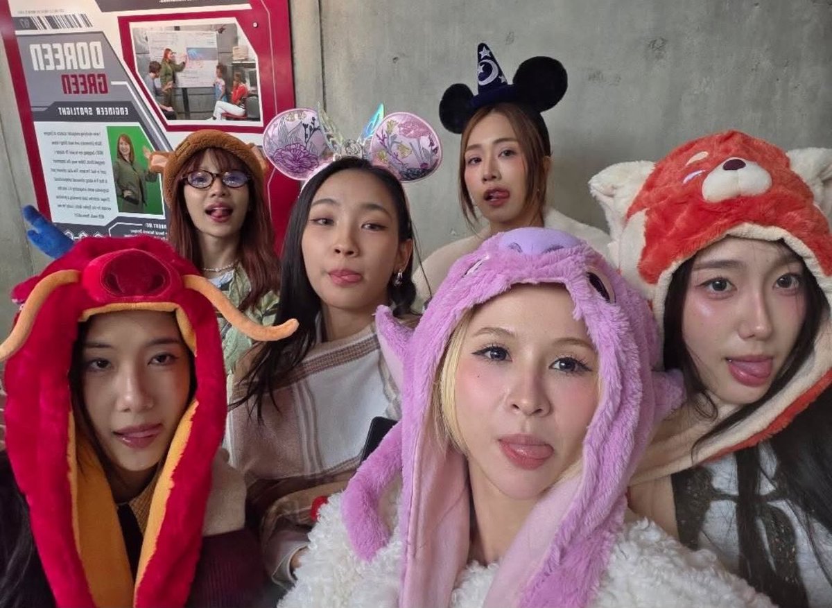 tiyapics's tweet photo. ชั้นเพิ่งเห็น 4EVE แซวพี่ตั้ง55555555555555 เด็กแสบ เข้าใจที่พี่โมสบอกว่าเป็นเด็กผู้หญิงที่อยากเรียกว่าไอ้ https://t.co/qgKvOhMSa3