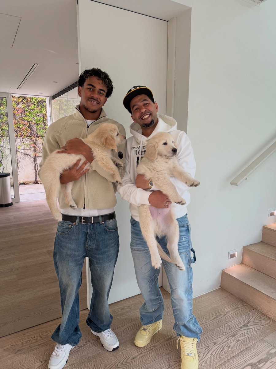 MesBlaugrana's tweet photo. 📲🚨 MOUNIR NASRAOUI VIA IG

Des photos qui font taire les rumeurs sur leur relation, que plusieurs médias décrivaient comme chaotique. ❤️ https://t.co/hJN0U112U4