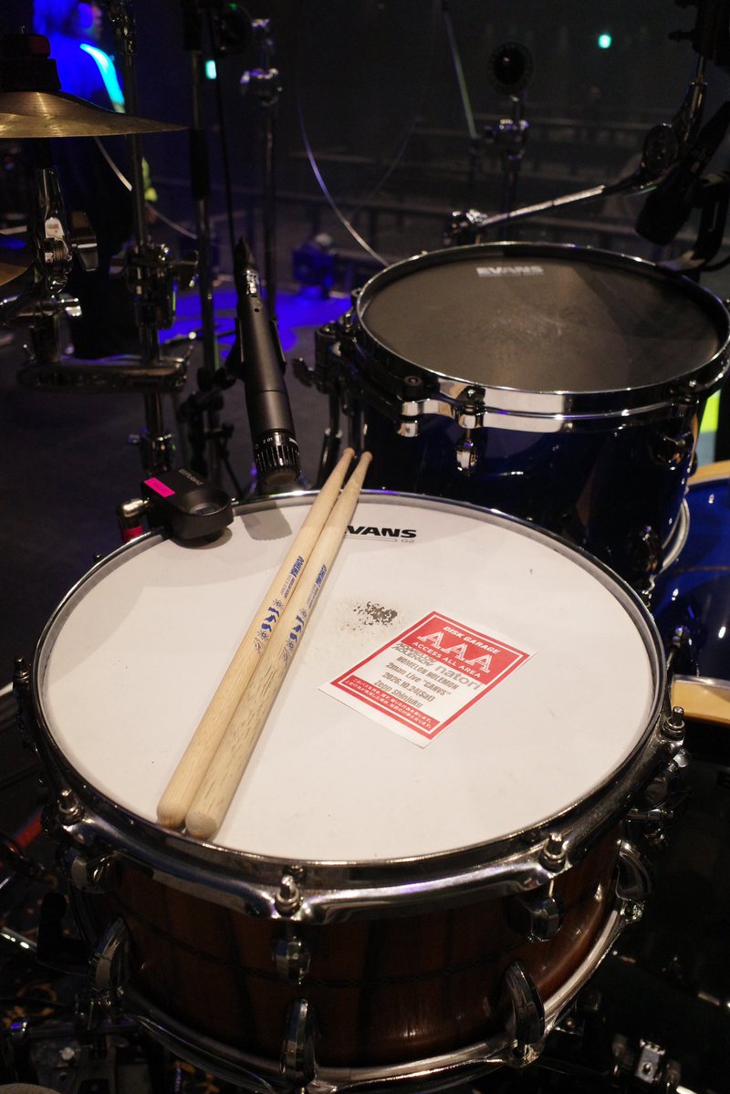 yasai_mo_nigate's tweet photo. 本日なとりくんサポートでZepp Shinjukuでノーメロとツーマンでございました！

全部出し尽くし系のドラム叩いたし、ツミキ先生とのコラボセレナーデもまっっじで楽しかった…！

見てくれた皆様ありがとうございました！ https://t.co/9fFmQUQ9pR