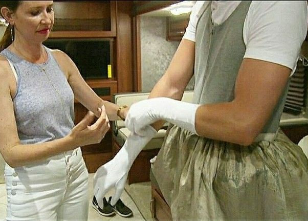 PennyNeibolt's tweet photo. this photos make me feel like a victorian man seeing a woman's ankle for the first time https://t.co/RdgnJlCnU5