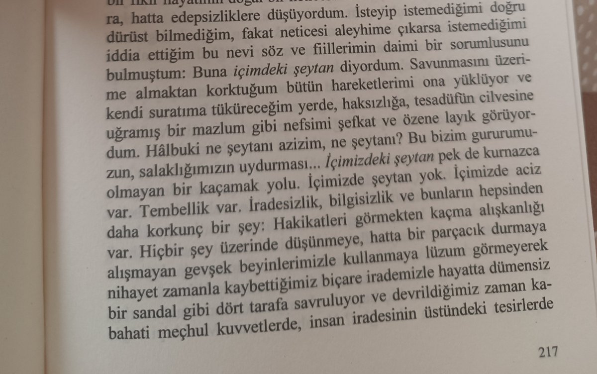 ruhubedevii's tweet photo. Herkes yaptığı her şeyi içindeki şeytana bağlıyor halbuki herkesin içinde hakikatleri görmekten kaçınma isteği var. Herkes gördüğünü değil de görmek istediğini konuşuyor... https://t.co/fIitUuNOug