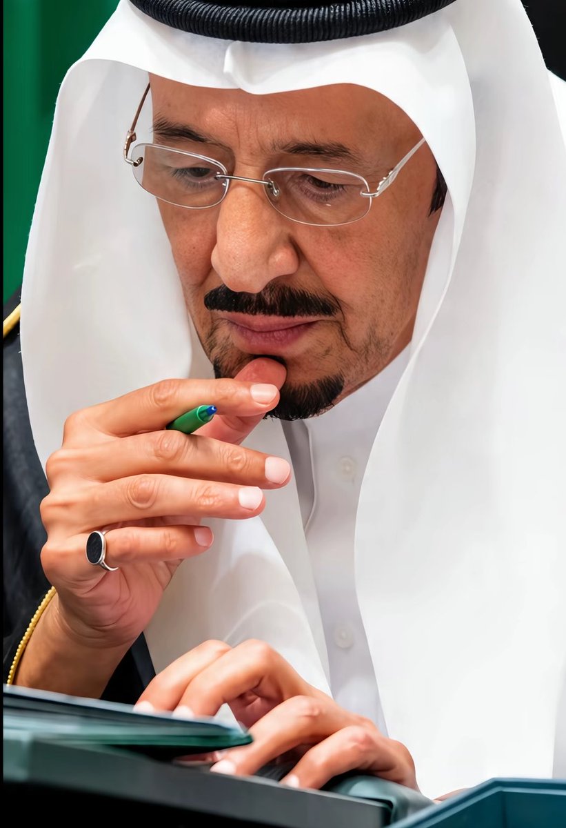 rudi_1t's tweet photo. اللهم احفظ ملكنا سلمان، ووفقه لكل خير، وأدم عليه الصحة والعافية، واحفظ ولي عهده، واجعل السعودية دائمًا دار عزّ وأمن ورخاء، وارفع رايتها بالخير، واكفها شر كل ذي شر، يا رب العالمين. 🤍🇸🇦 https://t.co/FcYnsCqkjY