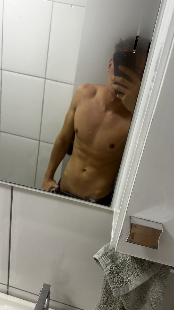 loirinhomau's tweet photo. Pronto pra te deixar molhado(a) só de olhar 🔥 https://t.co/ONzXp3qtez