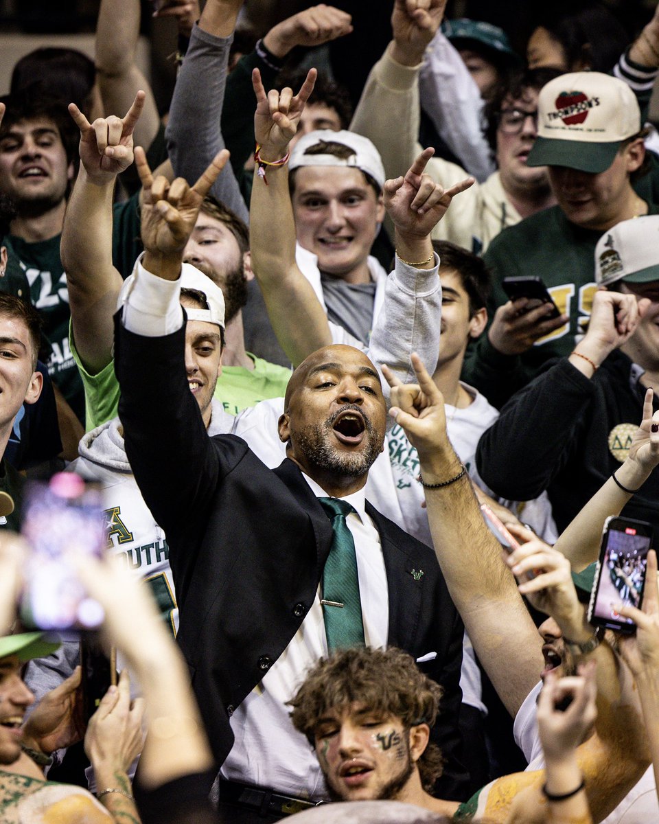 USFMBB's tweet photo. Forever in our hearts 💚 #AAR https://t.co/sbebDhTbNM