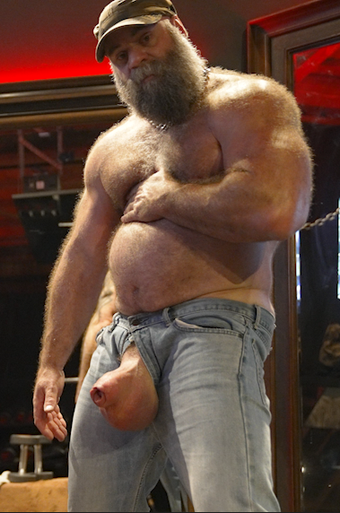 MuscleBulls's tweet photo. Where's a good cock sucker when I need one 😈 https://t.co/j85xB0l3w3