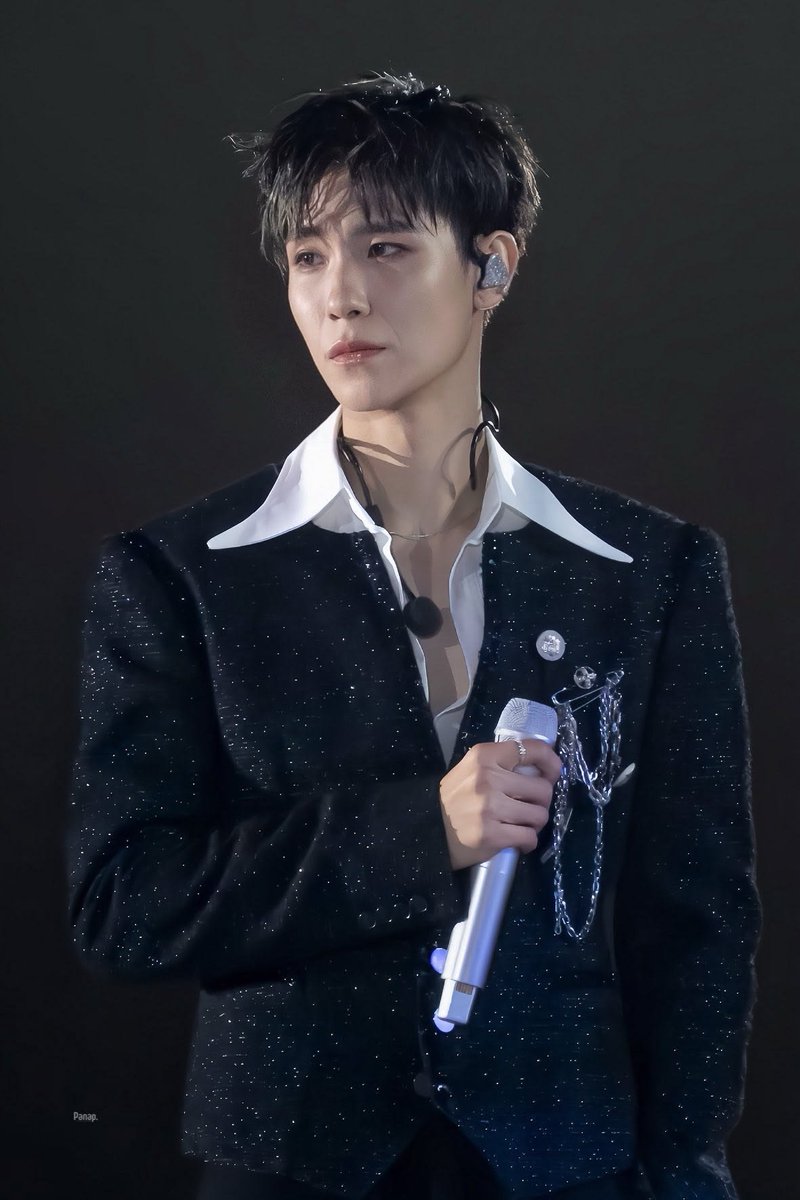 _wxnning's tweet photo. ur 30 now, and have your own series, own song, held a concert at UNION, BITEC, IMPACT (LOLFF) went to PFW, became a livehouse host, overseas FMs, a brand presenter. u have a loving partner, fans who love u very much, a mascot child who can now speak. u've accomplished a lot, ju💛 https://t.co/Lpngqz4Rx4