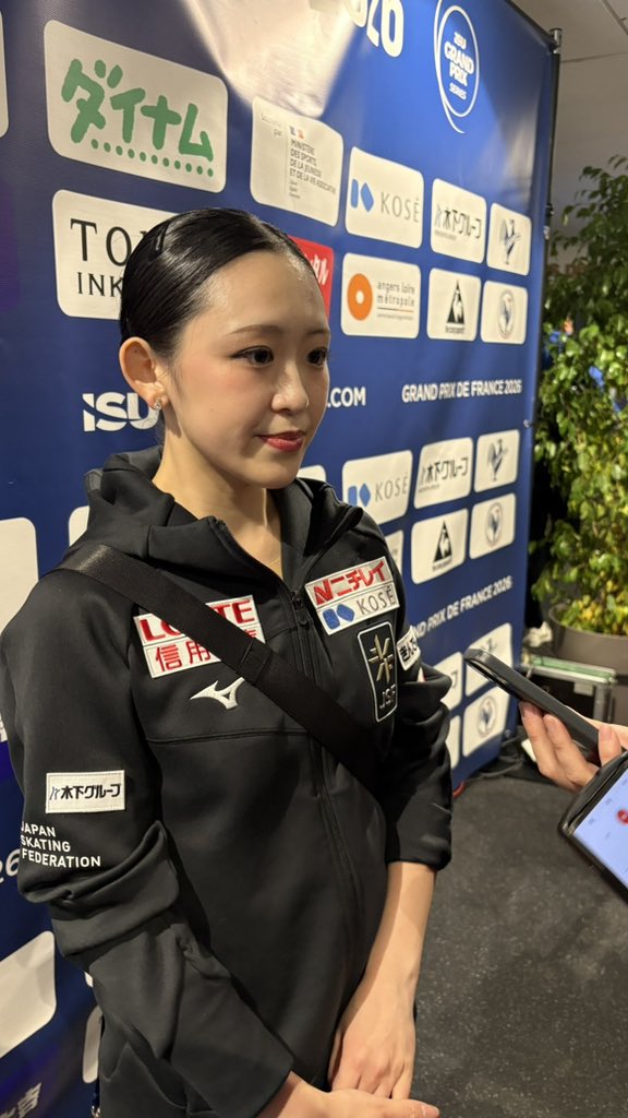 goldenskate's tweet photo. Yuna AOKI 🇯🇵 | 124.31 / 200.62
On the free skate
I honestly don't know what to say right now. I wasn't particularly affected by the pressure of skating last. I didn't look at anyone else's results and just focused on myself.
I was excited to see what I could do, and I felt a good kind of nervousness before the performance. My coach and I even talked about how good my mindset was, so I'm not sure what went wrong.

On the jumps
My Lutz felt solid during the six-minute warm-up, so I wasn't particularly worried about it. I haven't watched the video yet, but I felt I was leaning slightly to the left on both attempts.
I was planning a Lutz-loop combination, but it didn't work out. Later, I tried to force a combination because I wanted to recover the lost points, but I lost my balance.
Looking back, I might have scored better if I'd stayed calm and completed the jump cleanly without adding the combination. But I was determined to go for it.
#GPFigure #FigureSkating