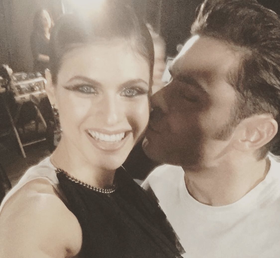 AbisoyeOfLagos's tweet photo. Alexandria Daddario and Zac Efron 
🥵😍

Oh I miss his old face and I miss how 2012-2016ish insta looked back then.

Nostalgia. https://t.co/GXzAhe5PCW