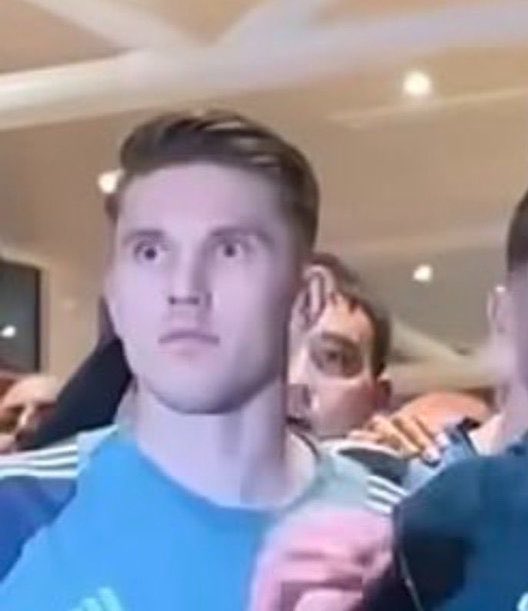 LeFeefc's tweet photo. Collecting this genre of Viktor’s face like Pokémons https://t.co/vktt2KmhHV