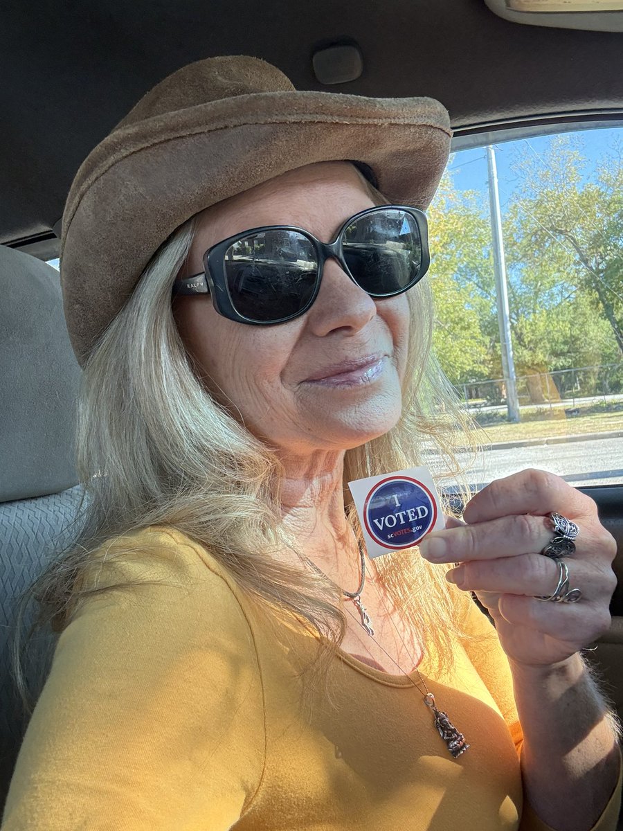 amylabercrombie's tweet photo. Voted Straight Blue in South Carolina today 💙 #midterm2026 #VoteBlue2026 #VoteBlueToSaveAmerica https://t.co/cumKvrrheI