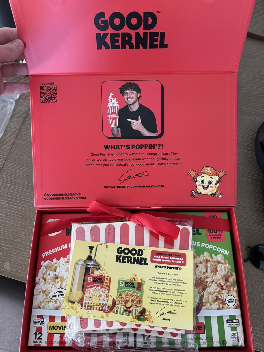 JoblessGarrett's tweet photo. This is actually pretty awesome. Many congratulations @caylusq and thanks for sending my family this care package of your new popcorn! I know @AutumnRhodess and I will enjoy this! https://t.co/WOZFZFBseL