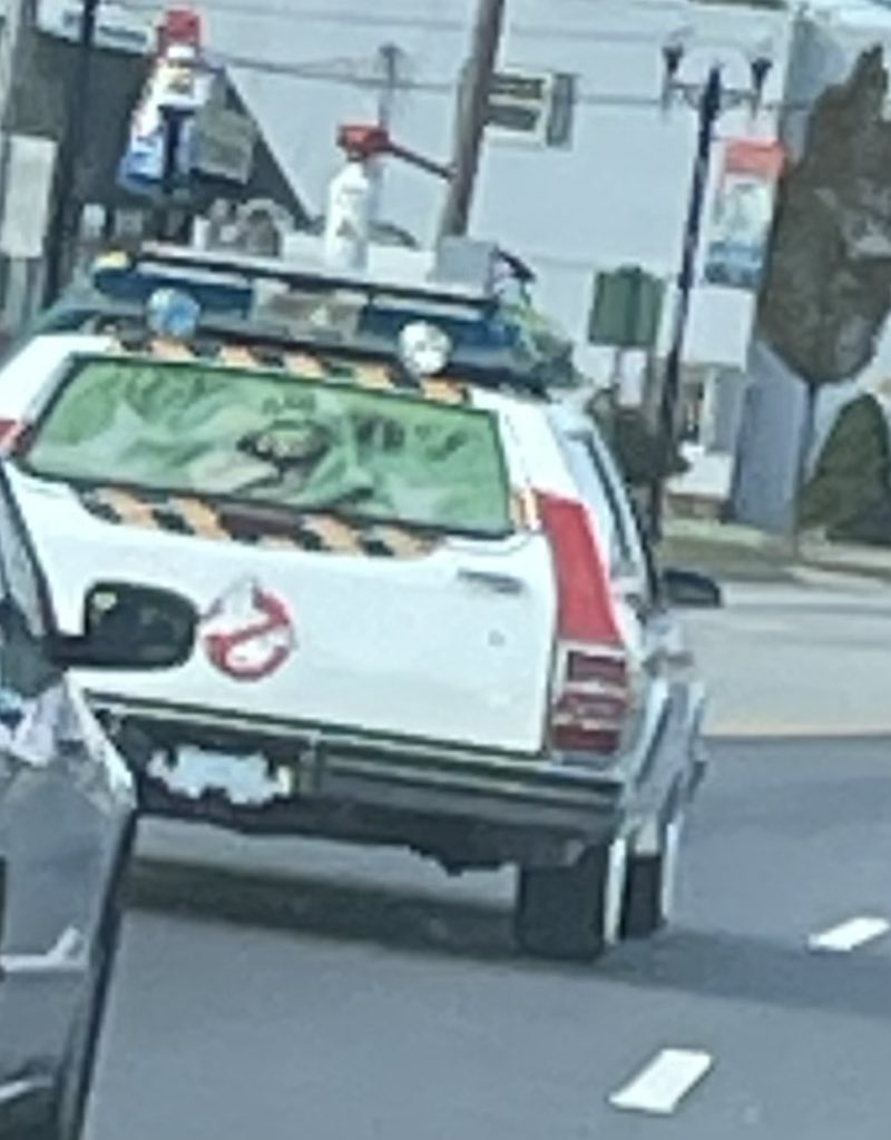 BunnyBlueHat's tweet photo. OKAY, Who Just Called Them? ￼ #ghostbusters https://t.co/k655FXiOqe