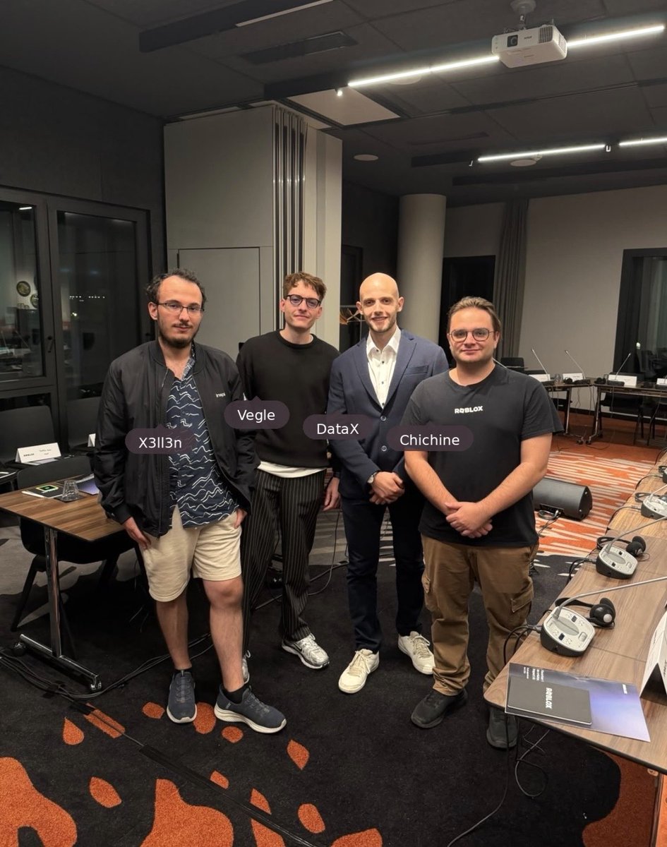 VegleRBX's tweet photo. We are proud to share that for this end of week with @Chichine @dataX_e @Dem_X3ll3n, we have done a roundtable discussion with the Policy and Government Roblox team, and a lot of people involved in the French video game industry,

It was enriching! Thanks @Roblox for the trust 👏🏻 https://t.co/NijCStG29A