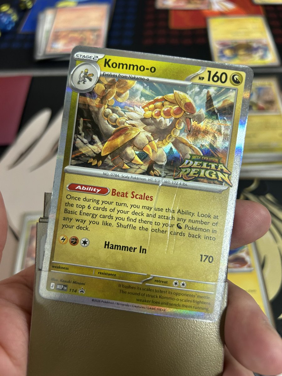 SfinxGG's tweet photo. Love it when my Pre Release promo is BATTERED 😛😛 https://t.co/iUGAKod2UQ