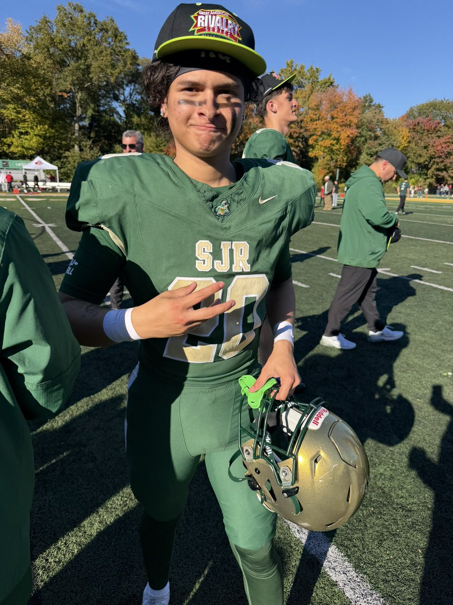 bcarrnjsports1's tweet photo. St Joe’s over Bergen Catholic in another Big Boy’s thriller 
“It Was Like a Playoff Game”

Joe’s junior Kicker 
@k_salinas20 with forty yard “game winning” field goal early 4Q
Joe’s held off a late Bergen drive at their 45, started at the one 1️⃣
Joe’s over Bergen 10-7
📸4Q Action:

https://t.co/dtyllDvAif

@SJRFB @SJRCoachAug 
@NJScom @Chattermeister 
@Mtrible 
@pjr_pat @ryanwpatti
