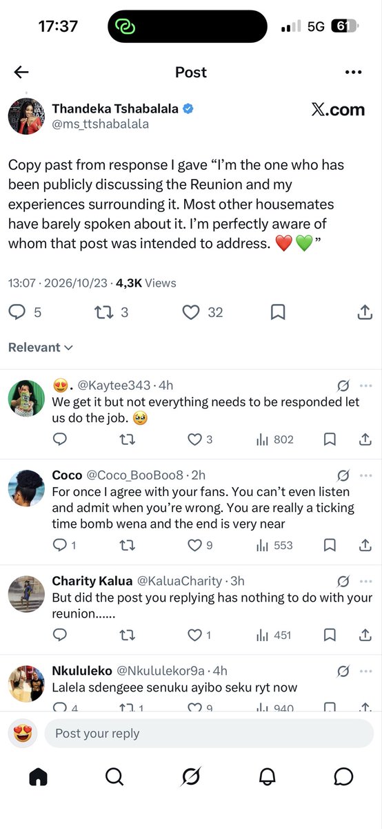 GiftOfTheGods2's tweet photo. @LMbhele40623 @PheniLeza This is stupidity my dear. Imagine she is crashing out kumafans akhe and they are telling her to stop now with the long paragraphs 😂😂😂😂😂😂😂 comedy show https://t.co/14lUnWTVgR