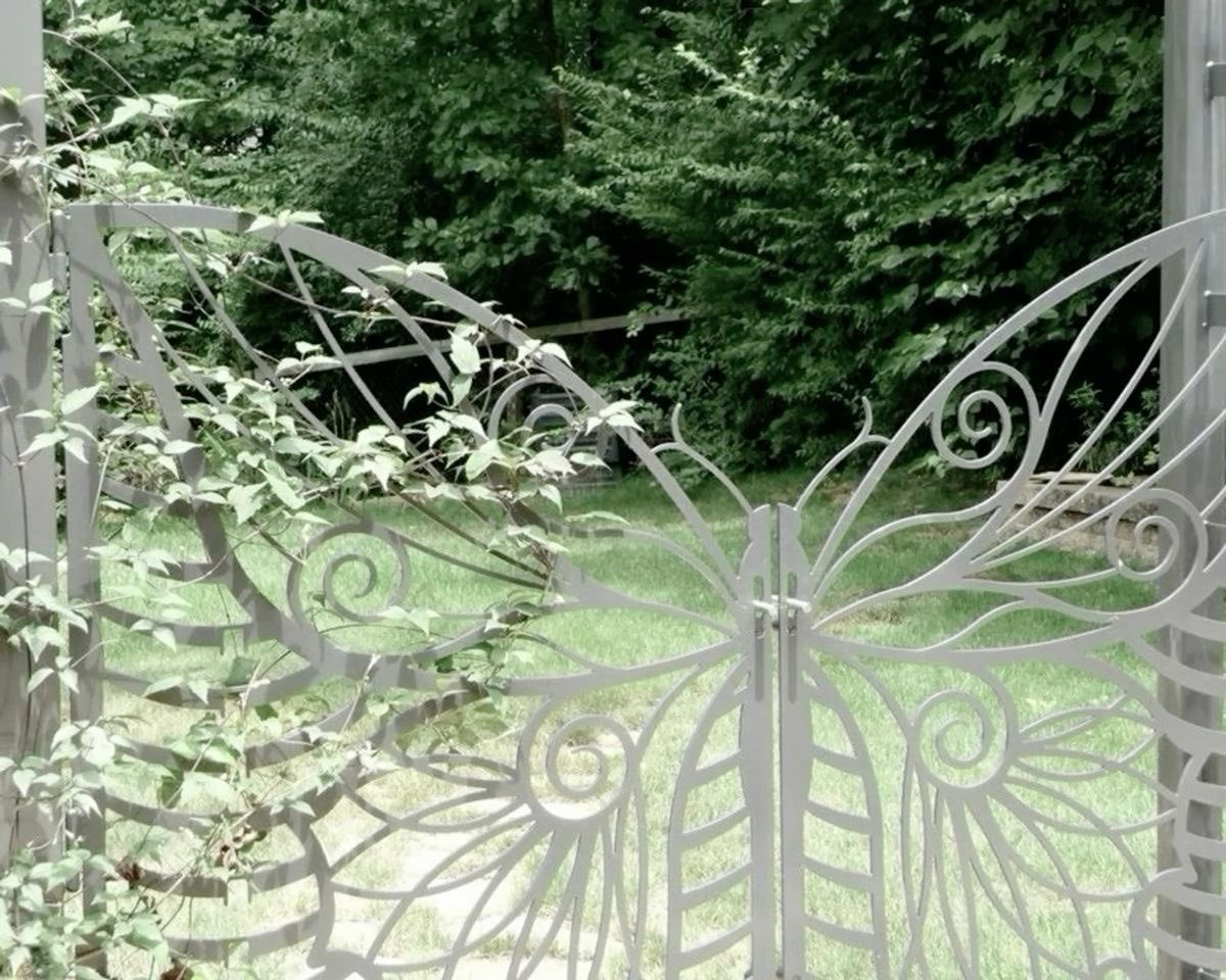 haematiclove's tweet photo. Iron butterfly gates https://t.co/Ju9GLlGqcO