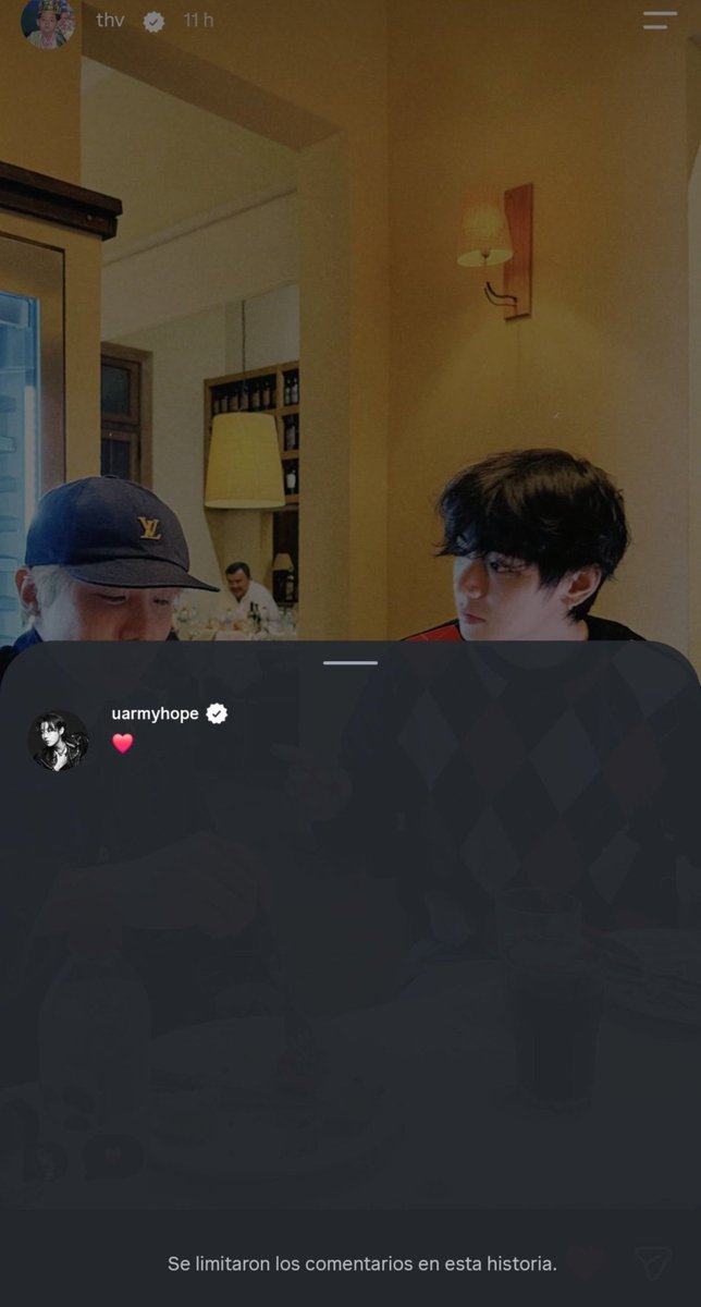 lovesjiminieah's tweet photo. o hoseok repostando e comentando um ❤️ mds o tanto q tao namorando nao é brincadeira 😭 https://t.co/AXmYJOjOut