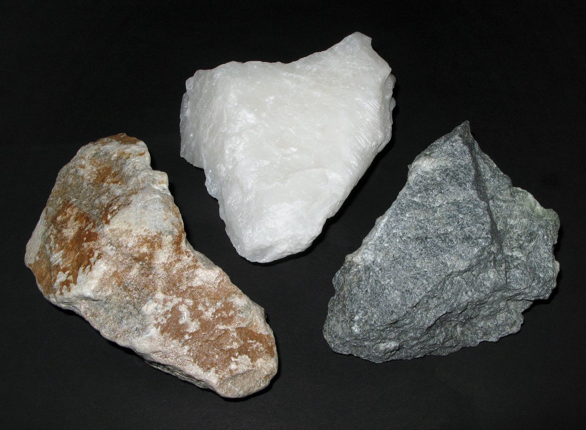 LMNQUAKE's tweet photo. today’s rock: soapstone

a dense metamorphic rock composed mostly of the mineral talc. it has a soft, soapy feel, and can easily be carved or shaped. it can also withstand very high temperatures without cracking or melting. it is popularly used for kitchen countertops. https://t.co/Xb3EUff4Aa