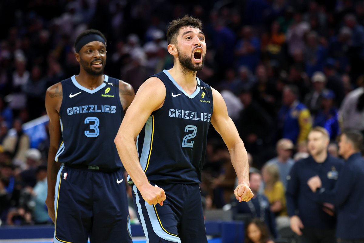 MyMikeCheck's tweet photo. About last night ... 

He said: "Gotta shoutout Jerami, a vet who avg 20 for years, comes to team where he may not get ball a lot. Some guys would pout. Instead, he picks up full (defensively)."

I saw: Ty's team-first leadership amid own hot start as NBA leading scorer (36.5ppg) https://t.co/0EwagrhkAZ