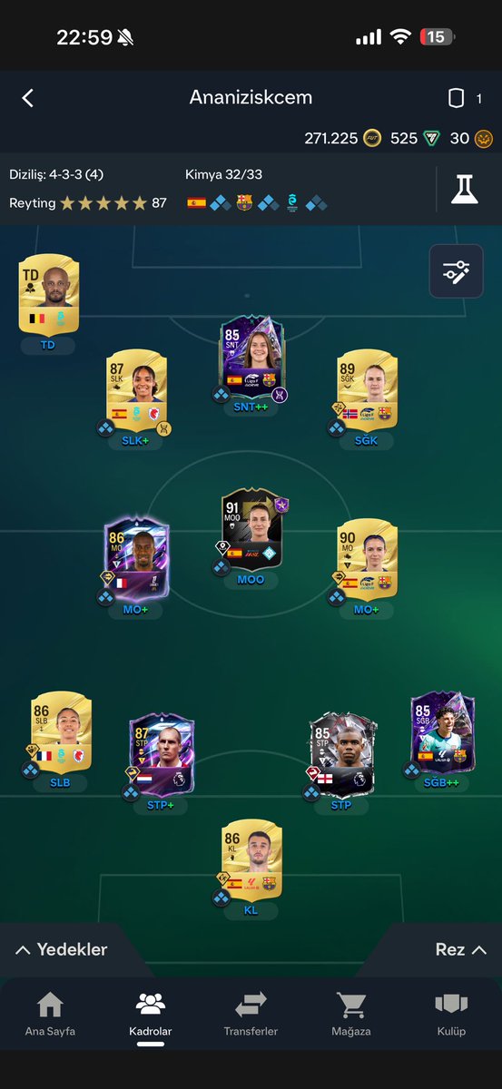 CSagitarii's tweet photo. fifacılar el atın pls hangi diziliş daha iyi olur ? #FC27 https://t.co/XNqs528if7