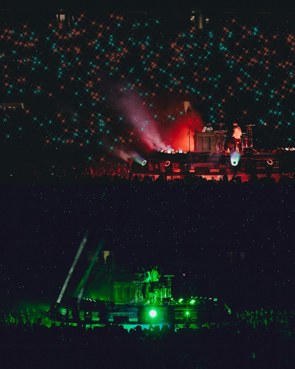 paladinstrait's tweet photo. can we talk about how beautiful c stage was? it looked like their own little spaceship https://t.co/naHpggCa6E