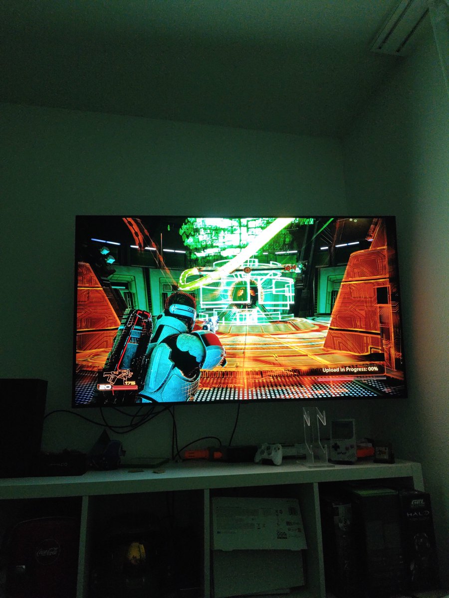 Swissdreamer_'s tweet photo. Mass Effect 2

#SaveMassEffect https://t.co/4lQ85uaqOM