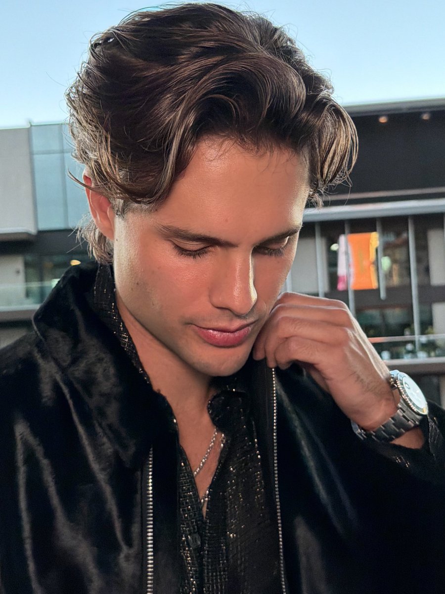 rottw3iler's tweet photo. bryce alakai x instyle magazine 

styled by chris campbell 
grooming by nathaniel dezan https://t.co/VGIBDrF6Gr