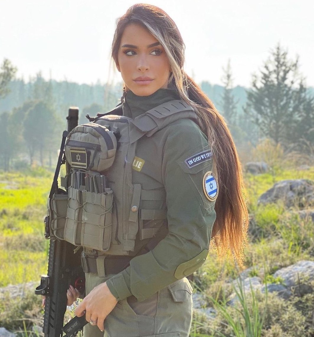 SharonDavifsnv's tweet photo. Israel isn’t just a nation. It’s God’s chosen people, the apple of His eye (Zechariah 2:8).  
The land was given to them as an eternal inheritance—NO expiration date.

A real Christen don't hate Israel so if you're the real Christian say.I stand with Israel 🇮🇱 https://t.co/XRV1WrfDD0