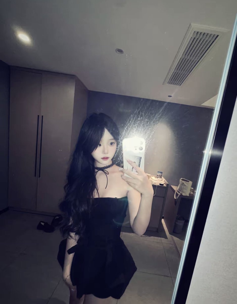 sulsul2z's tweet photo. 06女 找男（没开玩笑）蹲一个周末的男搭子，感觉好的话可以长期固！不打扰彼此生活！！！点赞优先！ https://t.co/dCKqLNmmen