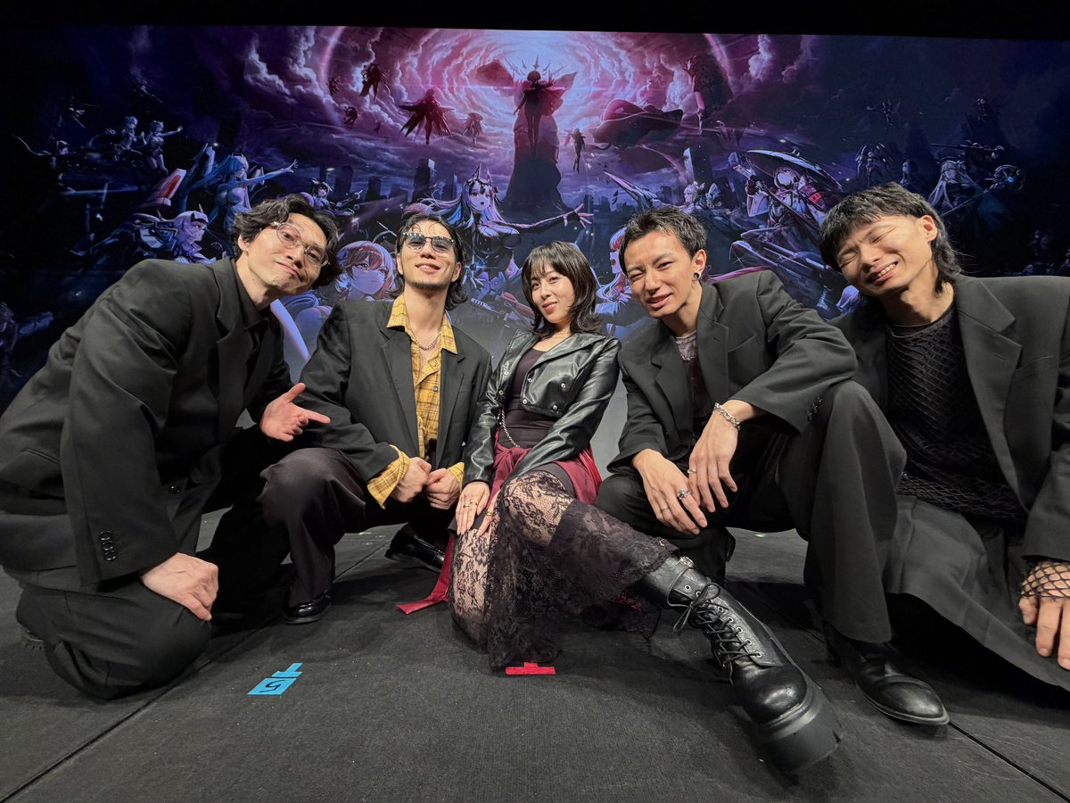 Laco_0420's tweet photo. NIKKEの神曲たちをEOWで思いっきり歌えて本っっっ当に楽しかったです！！ありがとうございました！！！

どう考えても連続で歌える曲じゃないので(大声)配信中のコメントで私ニケ説浮上してたのが個人的ハイライト
※良い子のみんな！Be My Starを歌う時は必ず3人以上で歌ってね※

#集えNIKEE4周年 https://t.co/xfx2uPQo8F