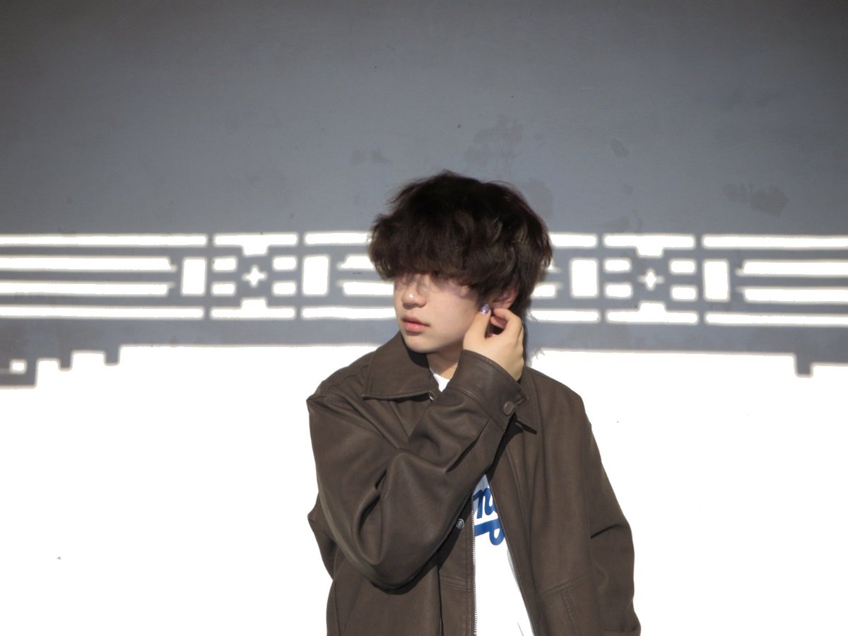 waitmesir's tweet photo. 真的没人想找我亲亲嘛 #哈尔滨 #男大学生 ##洛阳 #10 https://t.co/l94L8KUAnz