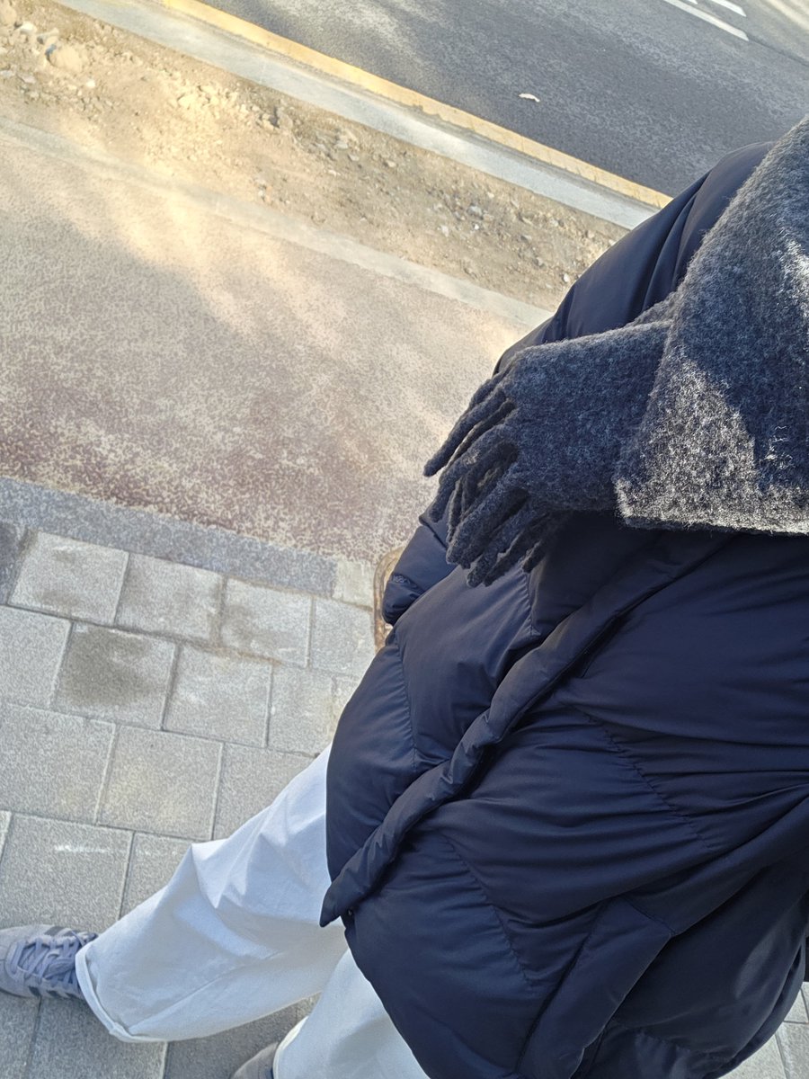 2vw9d's tweet photo. 2n 아저씨
행복 전도사 🍀🍀🍀

#우울계_𝕏친소 #일상계_𝕏친소 https://t.co/DaRK6Xctgc