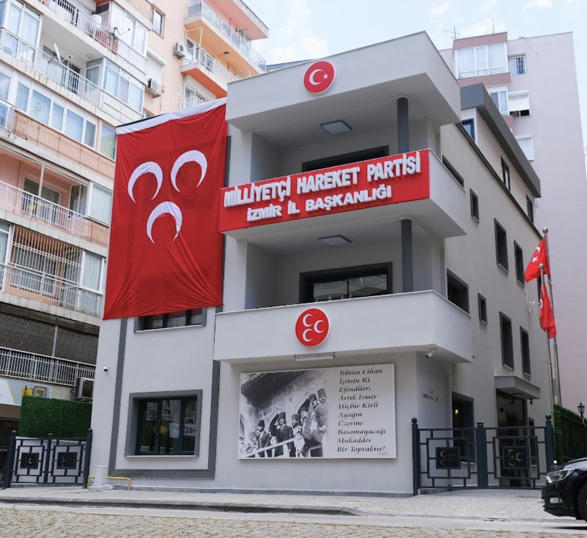 burakkilictc's tweet photo. Milliyetçi Hareket Partisi, Ülkücülerin gözbebeği; fedakârlıklarla büyüyen kutlu davamızın siyasi iradesidir.

Hiçbir grubun ve kimsenin Milliyetçi Hareket Partisi’ni yıpratma çabasına , itibarını zedeleme girişimine asla müsaade etmeyiz! https://t.co/pVyXR4RhLk