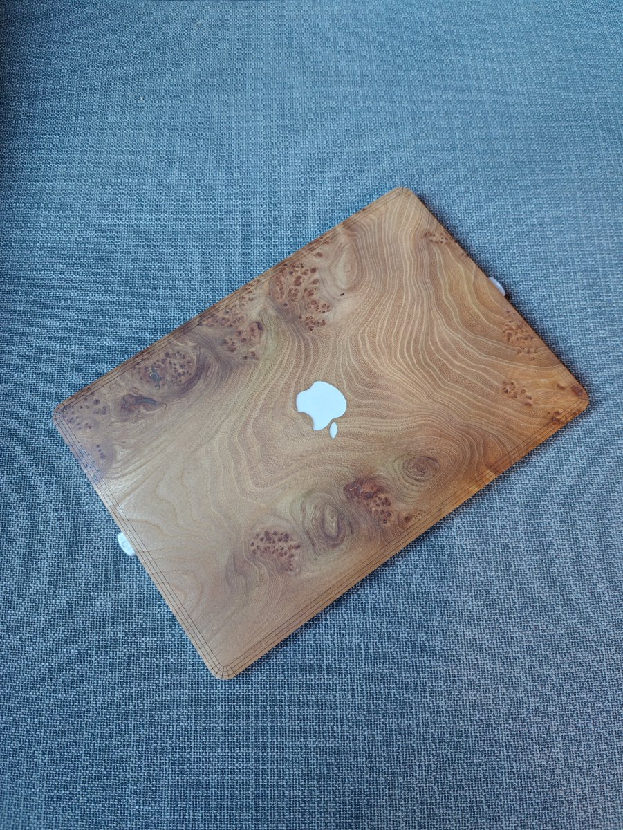 jonathan_tipper's tweet photo. Unusable 2014 MacBook Pro.
Brought back to life... 
Even more powerful than before.
@Linux_Mint + @NousResearch Hermes
🚀🚀🚀🚀🚀 https://t.co/JRIx8KVa5c