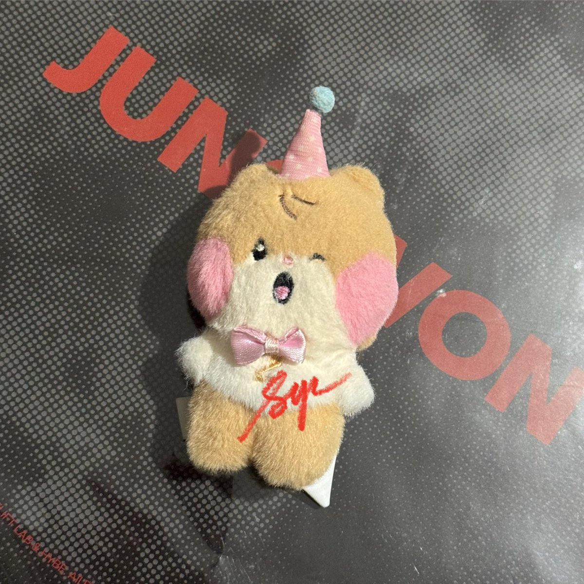 82five's tweet photo. wts lfb ph zerobaseone zb1

🪷 zeroni binini home party mini doll keyring
     ✴︎ ₱900 | payo

୨୧ doll only
୨୧ preloved but in good condition
୨୧ on hand &amp; ready to ship
୨୧ weekend shipping only

read t&amp;c first: https://t.co/tJwifaESZX

🎀 sung hanbin 10 cm https://t.co/7ftUG25JJY