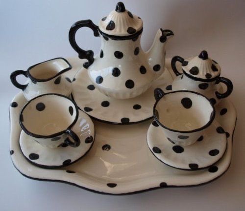 virtualh3arts's tweet photo. Tea sets ⋆｡𖦹°⭒˚｡⋆ https://t.co/agf2KfFZ5D
