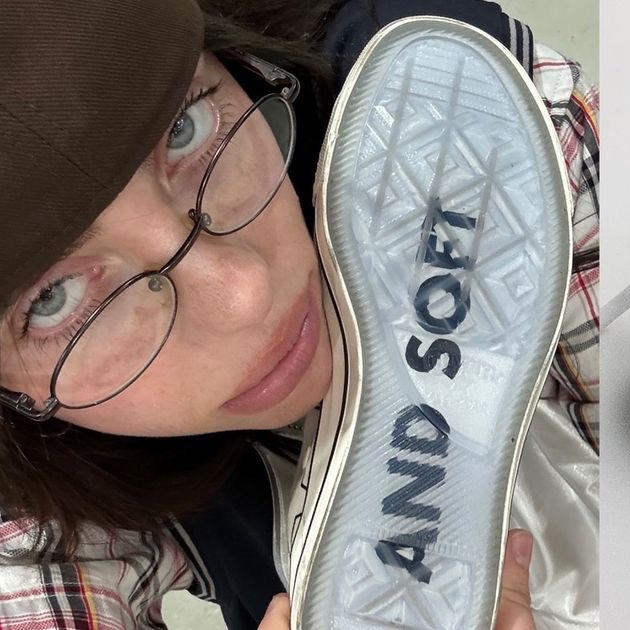 BillieSpotify_'s tweet photo. Two years ago today, Billie Eilish's Converse collab sold out! https://t.co/59vlmkdT3n