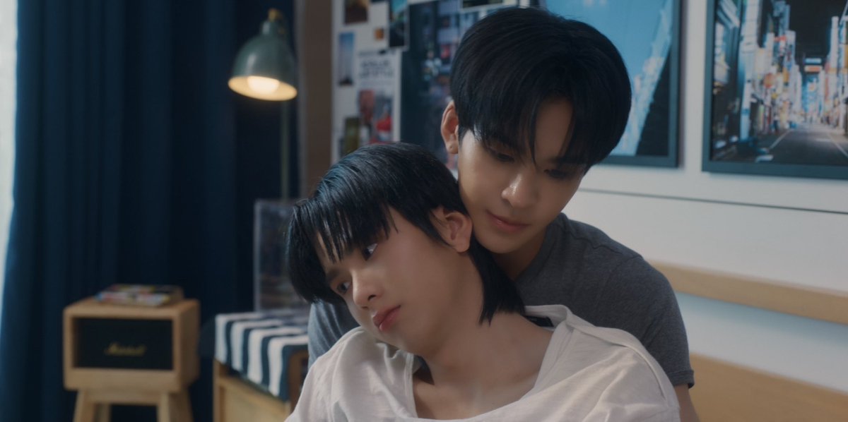 MrFanboySeries's tweet photo. “ต่อให้คนทั้งโลก จะไม่รู้ว่าความจริงคืออะไร ยังไงผมเข้าข้างคุณ เราแค่ต้องเดินไปข้างหน้า อะไรจะเกิด… มันก็ต้องเกิด”

MR FANBOY CHAPTER 9
#MrFanboyEP9 https://t.co/IUF9GEvvKM