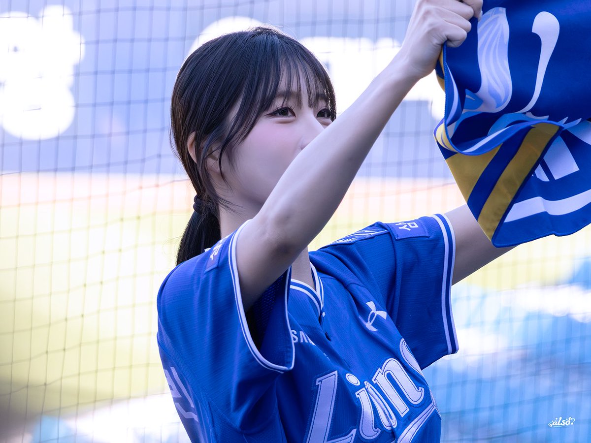 alsoblue_'s tweet photo. 세빈치어봐서 행복했던 청백전(//∇//)♡

#유세빈 #유세빈치어 #also https://t.co/6p2Riu7Q0K