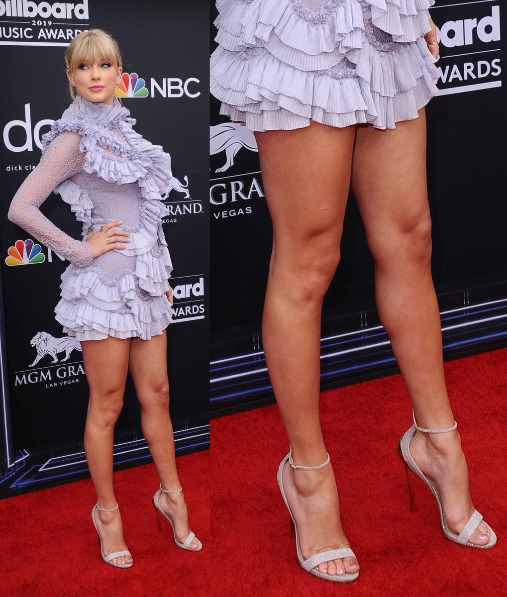 tayaddicted1's tweet photo. Those legs are a masterpiece! https://t.co/LYkEIeFNY1