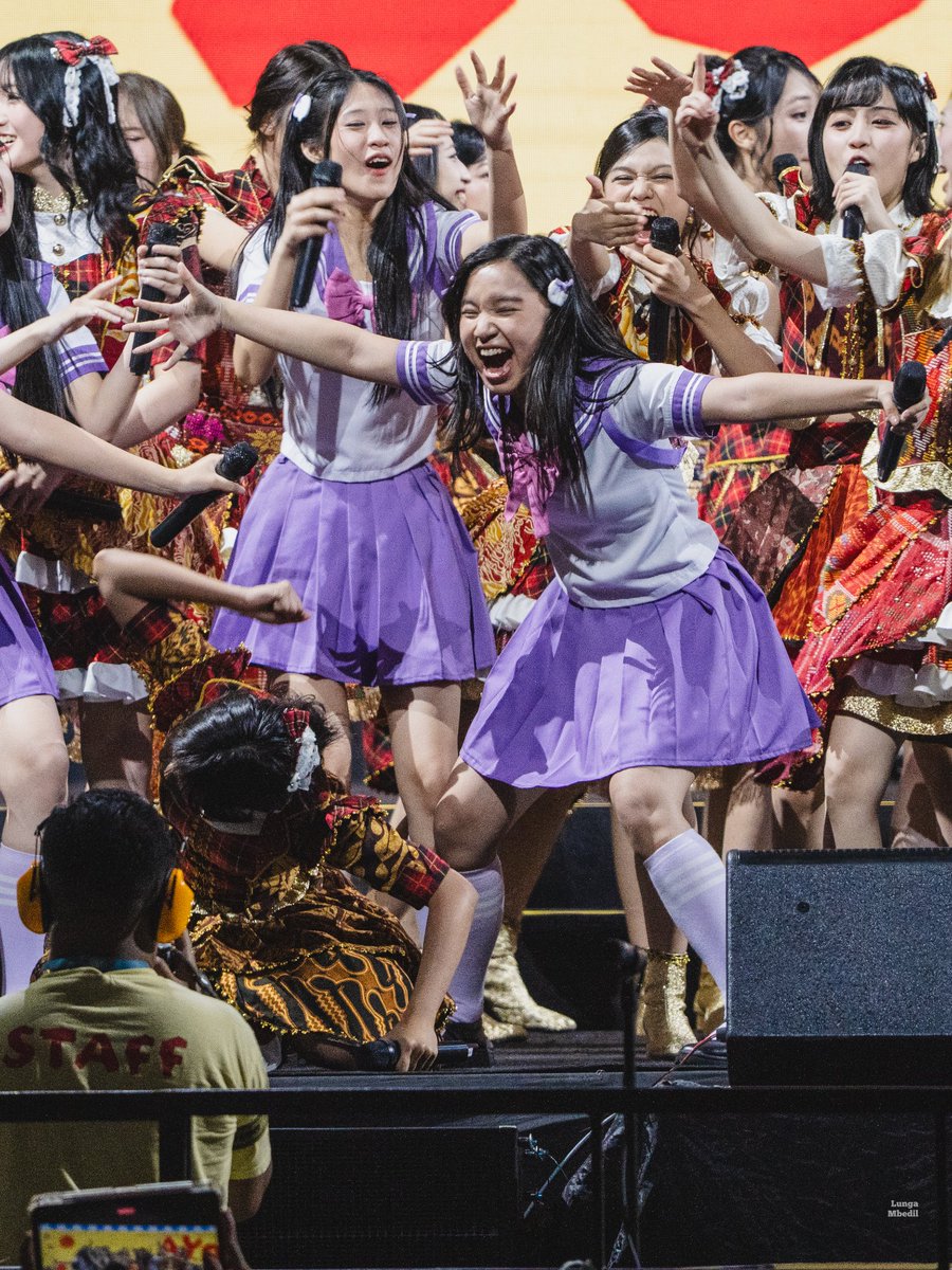 lunga_mbedil's tweet photo. Freya ketemu Fans karbitnya 😂😭
Welcome to Dream, Intan. 🌟✨

@Freya_JKT48  @N_IntanJKT48 https://t.co/gnqetMbIdt