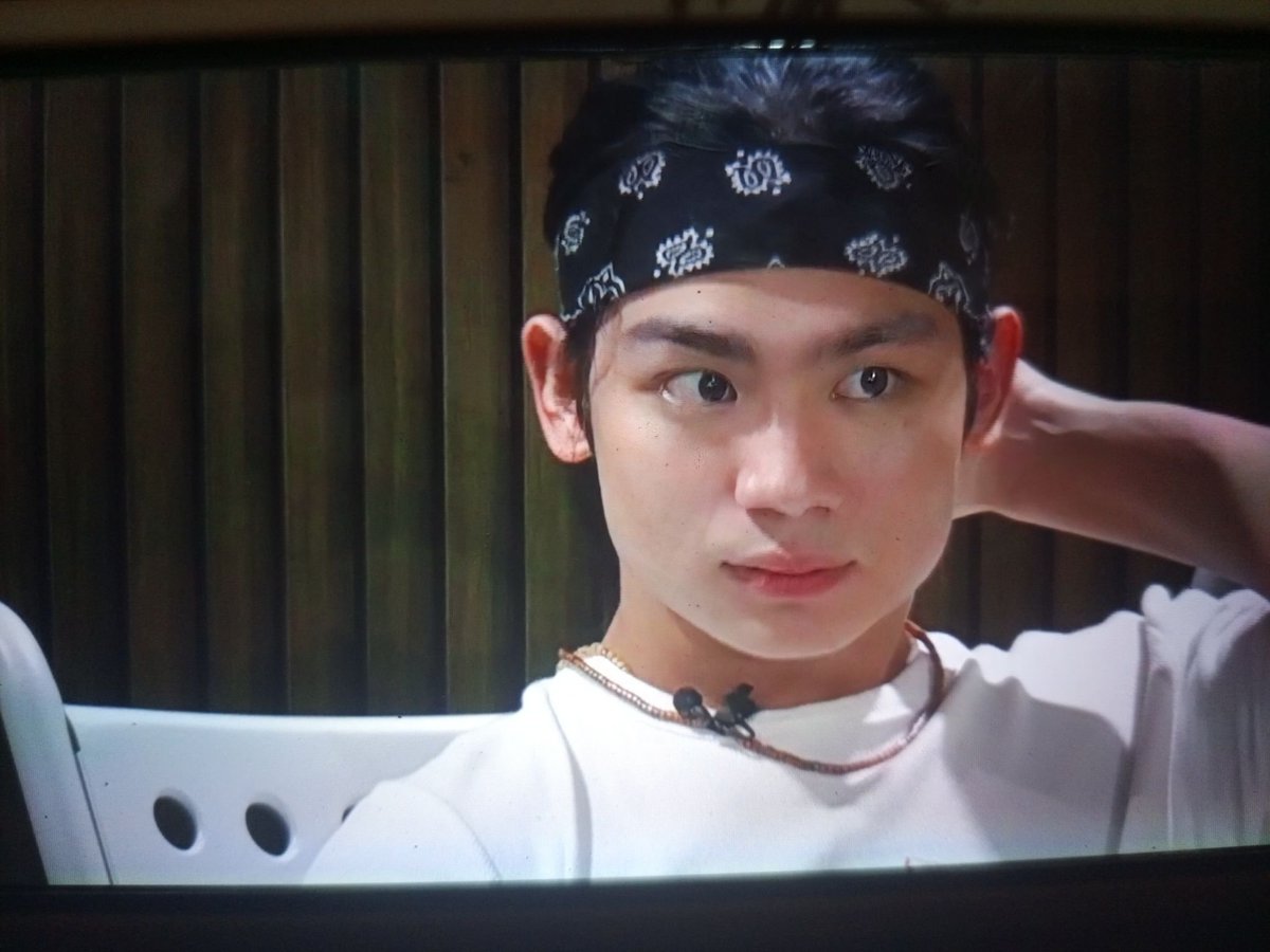CASHualbehavior's tweet photo. HALAKA MAY POGI!!!!!!!!! https://t.co/eVCn3DKipI