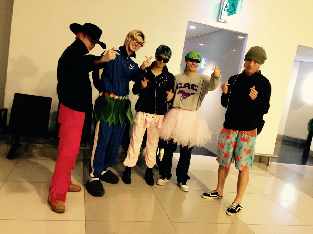 JUSTB_Official's tweet photo. [📸] 사랑해 온리비🫰

#JUSTB #저스트비 #k_pop #난리나 
#Partytime https://t.co/iTbQifUPUm