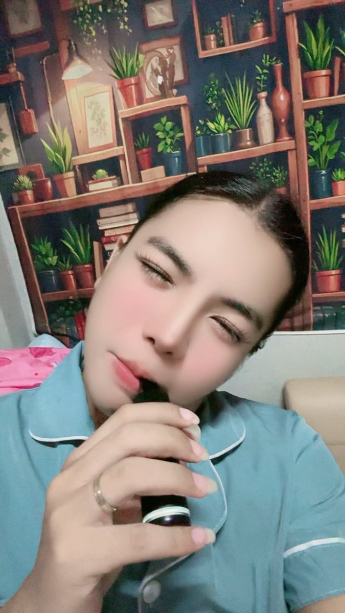 SoBenzmx's tweet photo. ตอนนี้ว่างมากนัดมาเลยค่ะราคาคุยกันได้💵❤️✅
#กันทรลักษ์  #กันทรลักษ์อมควย  #กันทรลักษ์นัดเจอ  #กันทรลักษ์นัดเยส https://t.co/OEDac7PHbs