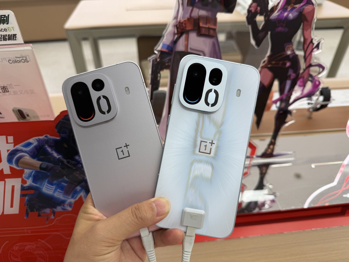 smartphonesfans's tweet photo. Oneplus Ace7&amp; Oneplus Ace7Pro Quock Hands On in Offline Store. #oneplus #oneplusace7pro @oneplus https://t.co/i5ILvo4K4v